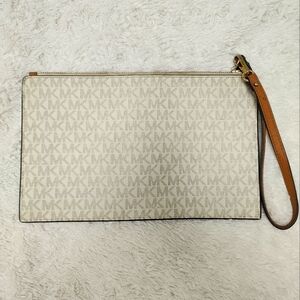 Authentic Michael Kors Wristlet